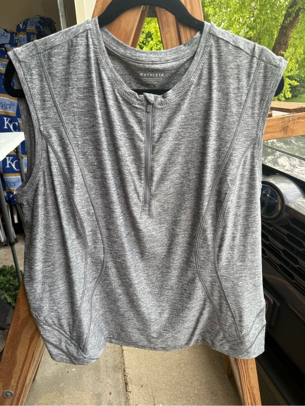 Athleta Gray Sleeveless Half-Zip Performance Tank